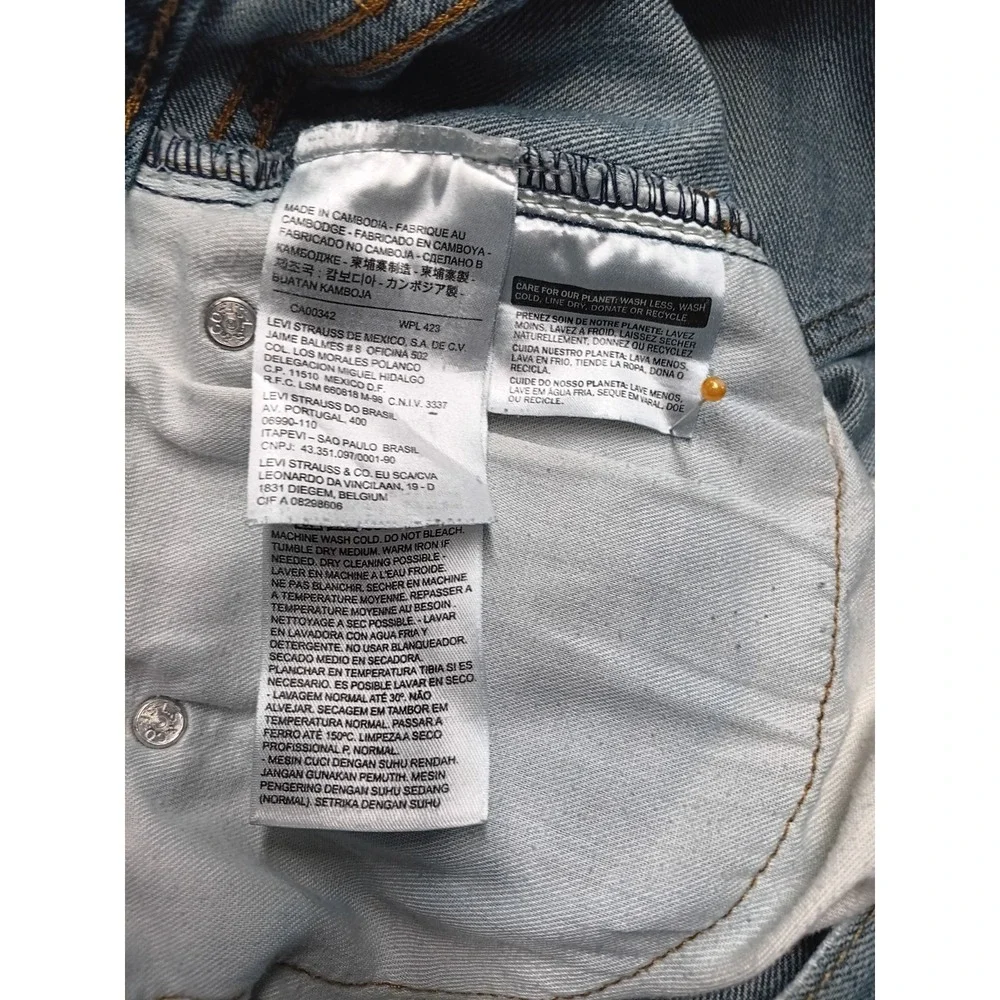 Levi's 559 Relaxed Straight Men's W36 L32‎ Light Wash Distressed Denim Jeans